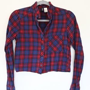 H&M Divided cropped flannel top Size 2 Red and blue plaid